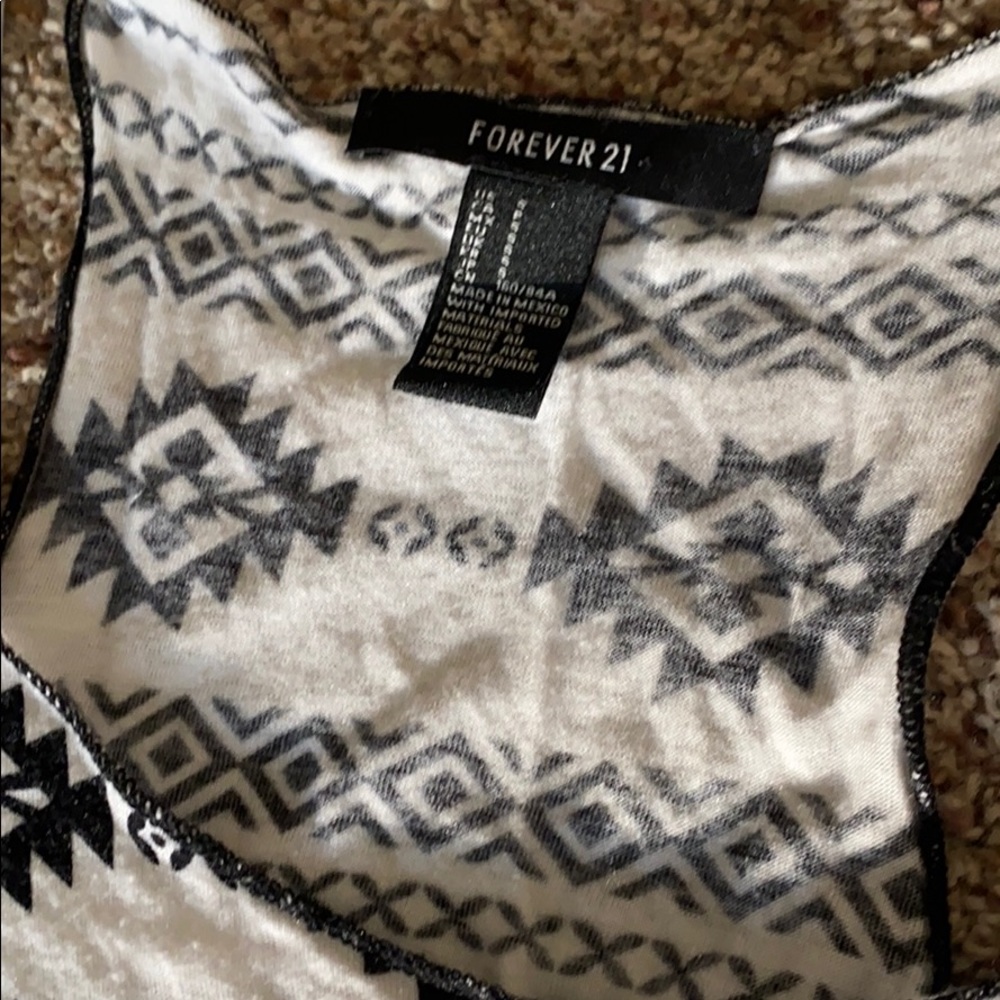 H&M - Picture 2 of 4